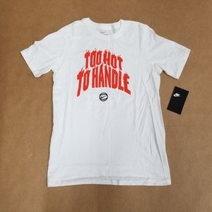 NIKE Boys Too Hot to Handle Crew Neck Graphic T-Shirt